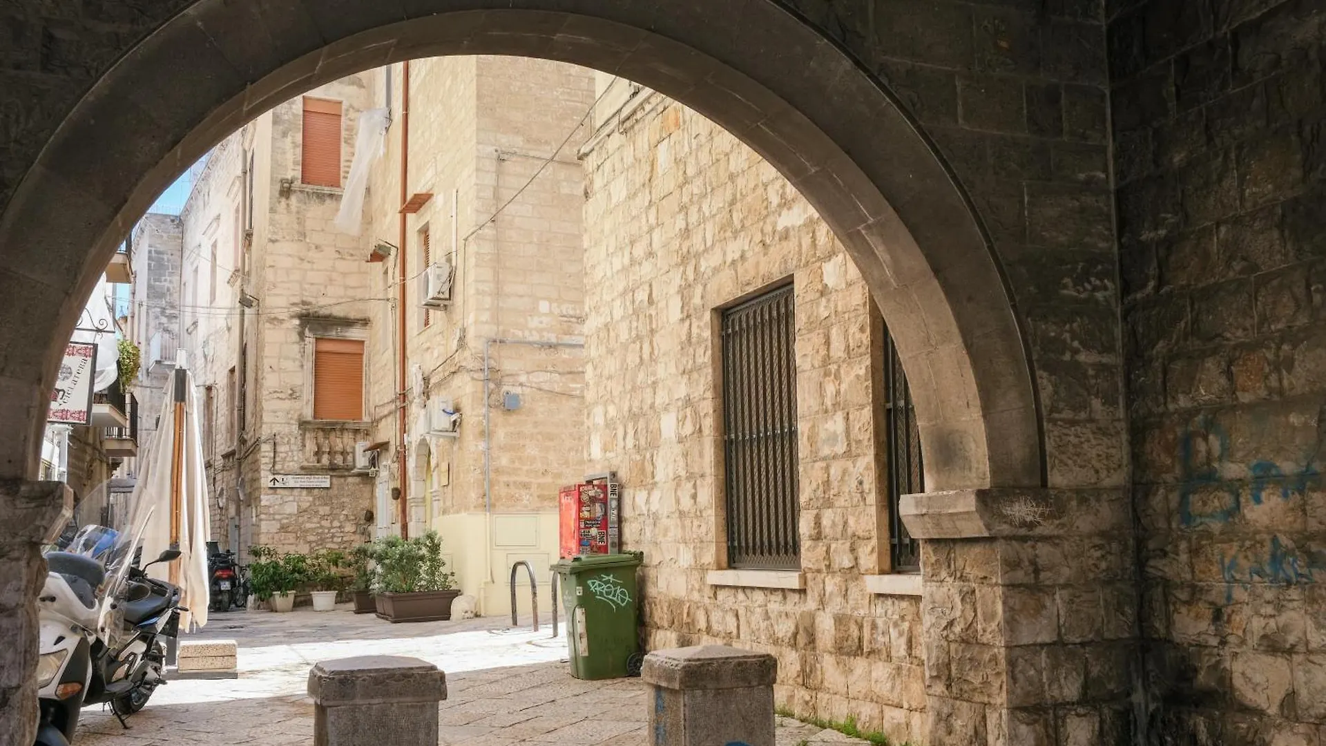 Porta Dei Mori Apartment Bari 0*,